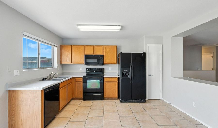 11865 W EDGEMONT Ave, Avondale, AZ 85392 - 3 Beds, 2 Bath