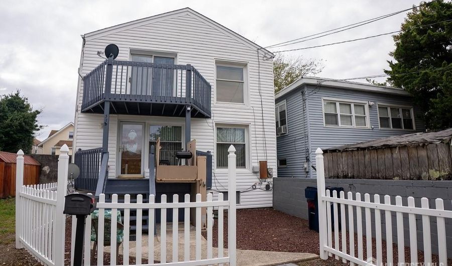 322 N Trenton Ave, Atlantic City, NJ 08401 - 2 Beds, 2 Bath
