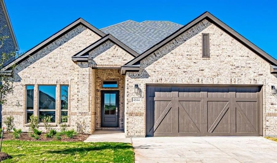 14844 Grissom Ave, Aledo, TX 76008 - 3 Beds, 2 Bath