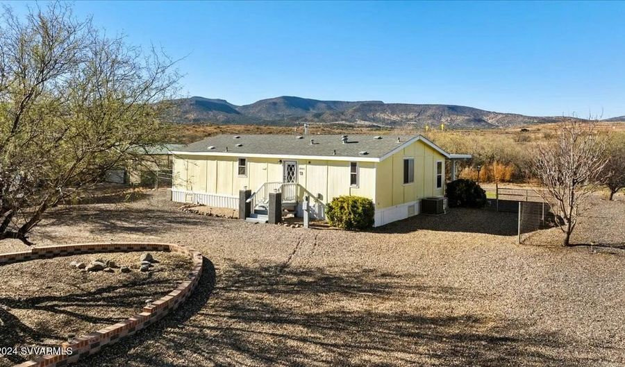 1940 N Royal Way, Camp Verde, AZ 86322 - 3 Beds, 2 Bath