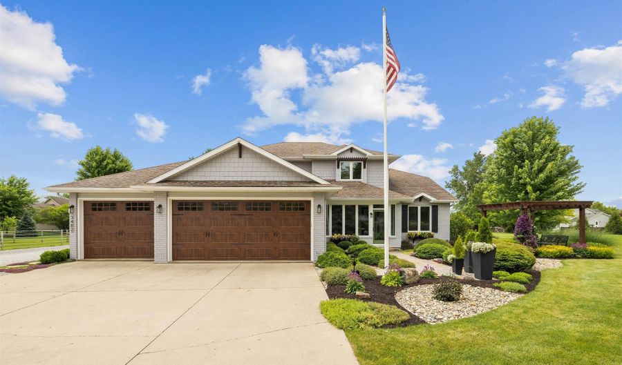 3482 County Road 36, Auburn, IN 46706 - 5 Beds, 4 Bath