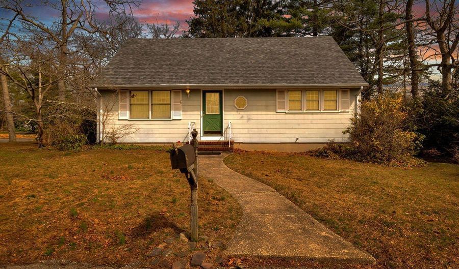 78 Nautilus St, Beachwood, NJ 08722 - 4 Beds, 3 Bath