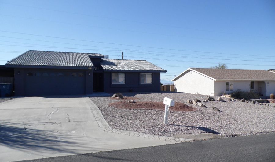 621 Pueblo Dr, Lake Havasu City, AZ 86406 - 3 Beds, 2 Bath