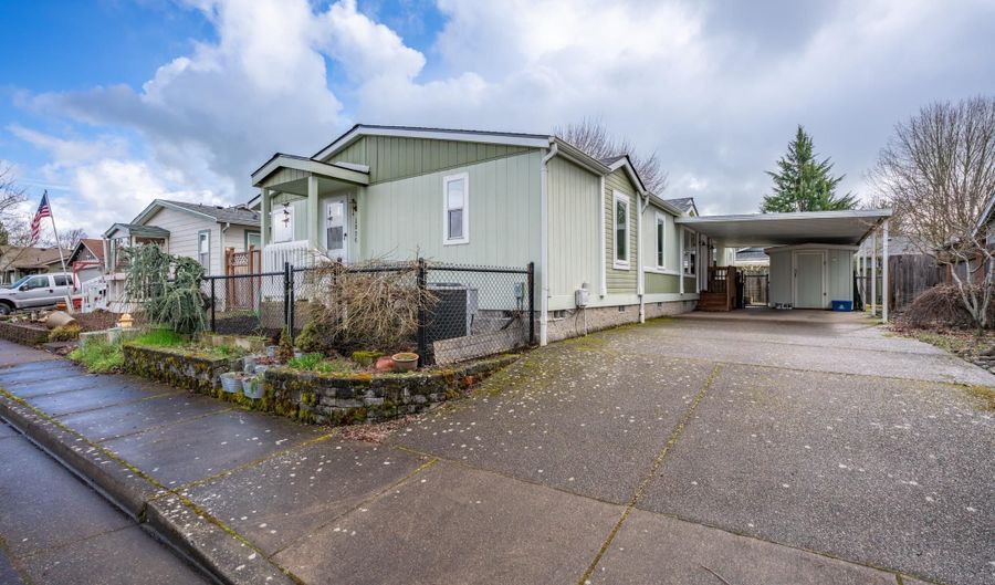 1856 Becca Ct SE, Albany, OR 97322 - 4 Beds, 2 Bath