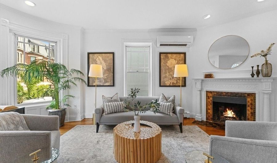 203 Saint Botolph 3, Boston, MA 02115 - 2 Beds, 2 Bath