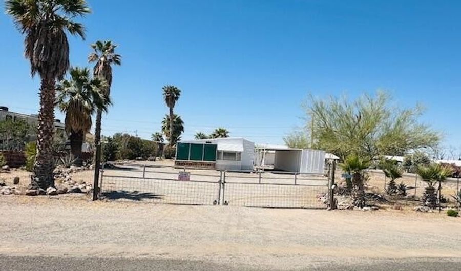 27830 Stone Ave, Bouse, AZ 85325 - 1 Beds, 1 Bath