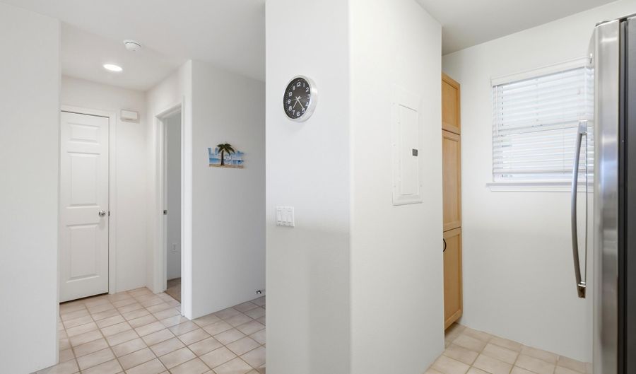 3950 Kalai Waa St S-202, Kihei, HI 96753 - 2 Beds, 2 Bath