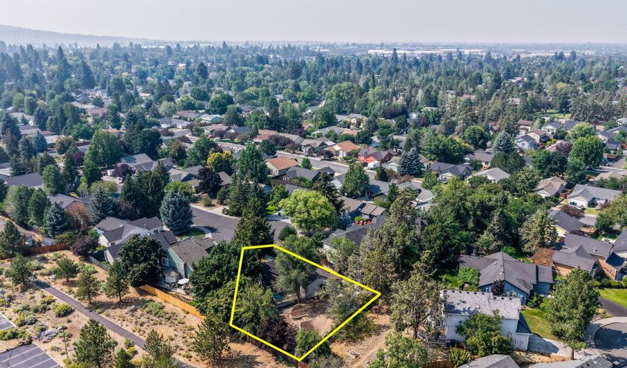 1961 NE Windy Tree Ct, Bend, OR 97701 - 3 Beds, 2 Bath
