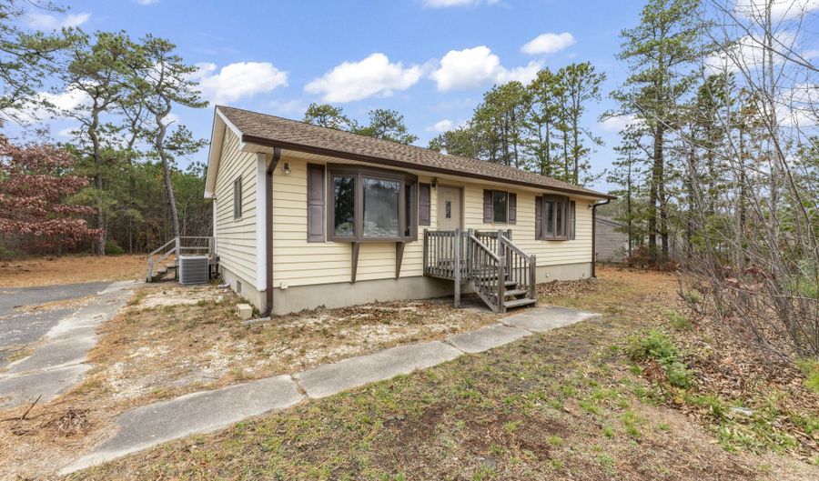 198 Grand Central Pkwy, Bayville, NJ 08721 - 2 Beds, 1 Bath
