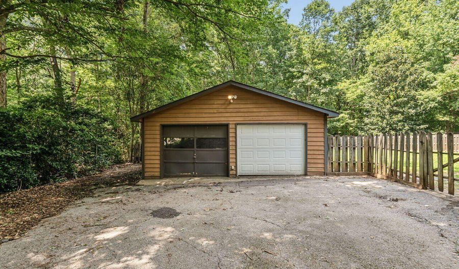 4704 Meadow Lake Drive Apex NC 27539, Apex, NC 27539 - 3 Beds, 2 Bath