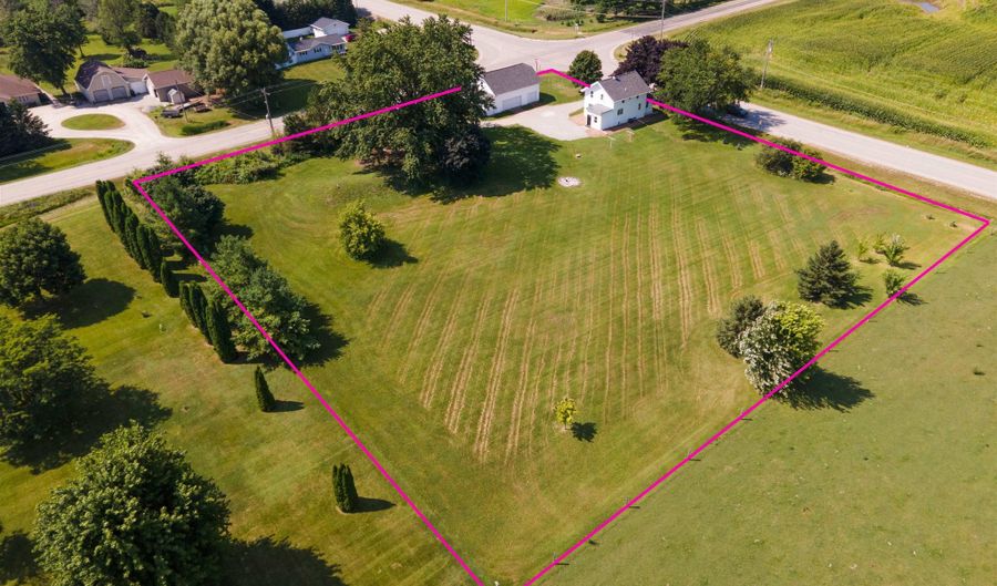 N3306 COUNTY ROAD EE, Appleton, WI 54913 - 4 Beds, 1 Bath