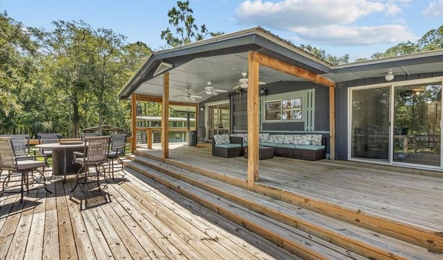 7870 25th Pl, Bell, FL 32619 - 3 Beds, 3 Bath