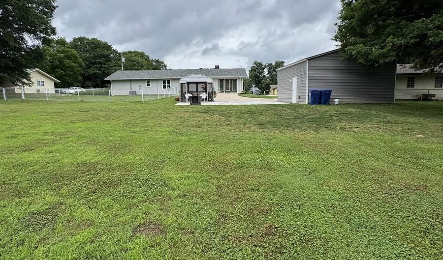 402 ALICIA St, Albertville, AL 35950 - 3 Beds, 2 Bath