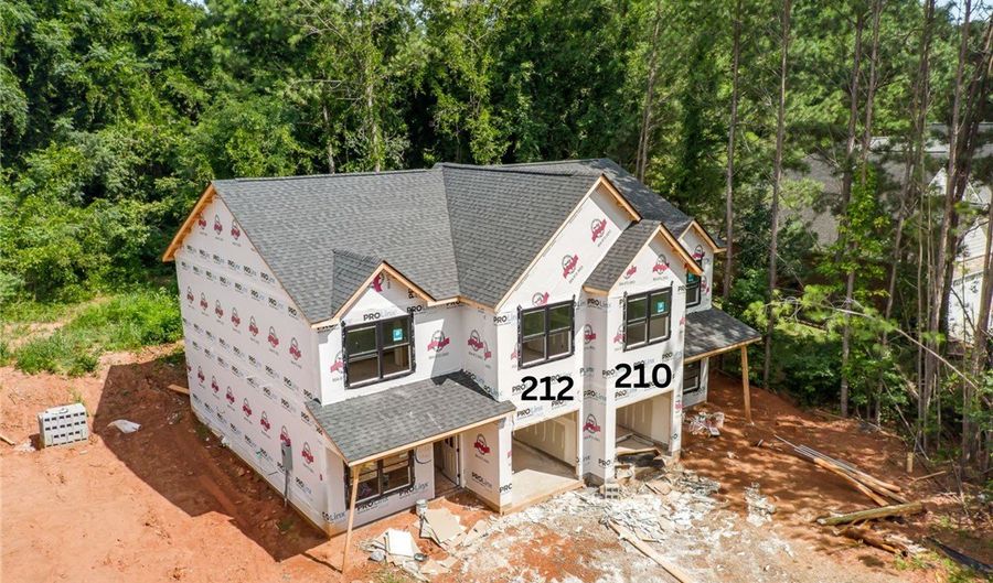 212 Giles St, Anderson, SC 29621 - 3 Beds, 3 Bath