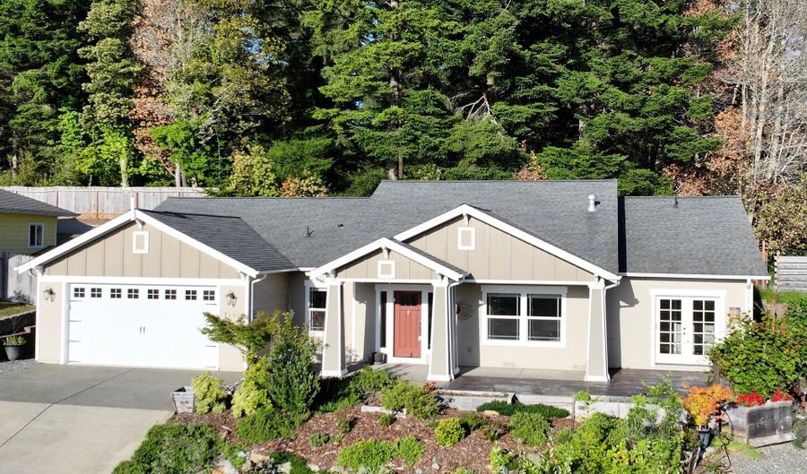 7200 VISTA RIDGE Dr, Brookings, OR 97415 - 3 Beds, 2 Bath