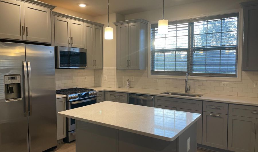 23255 MILLTOWN KNOLL Sq 102, Ashburn, VA 20148 - 2 Beds, 3 Bath