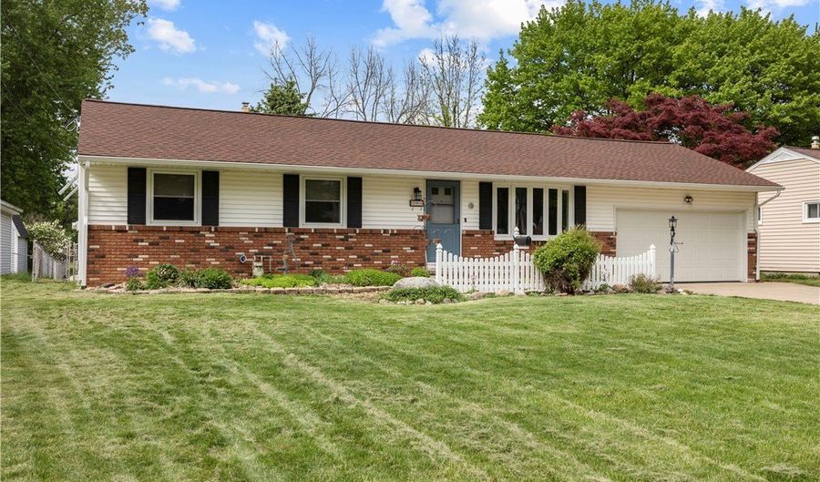 795 Tarry Ln, Amherst, OH 44001 - 3 Beds, 3 Bath