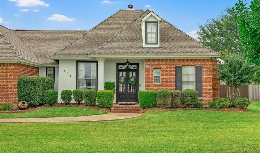 425 Kingston, Benton, LA 71006 - 4 Beds, 3 Bath