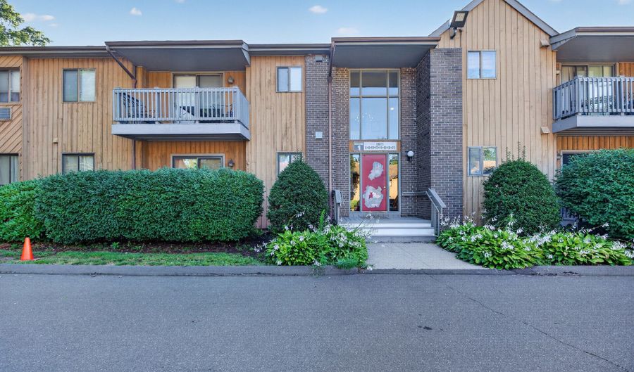 14 Riverview Dr 14, Bridgeport, CT 06604 - 1 Beds, 1 Bath