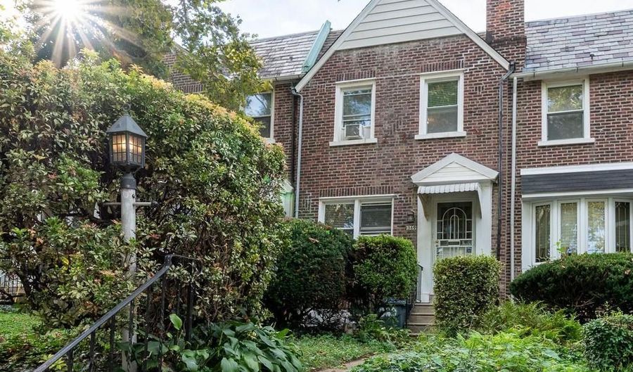 369 E GORGAS Ln, Philadelphia, PA 19119 - 3 Beds, 2 Bath