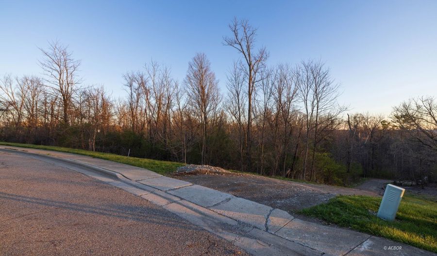 4 Larson's Way, Athens, OH 45701 - 0 Beds, 0 Bath