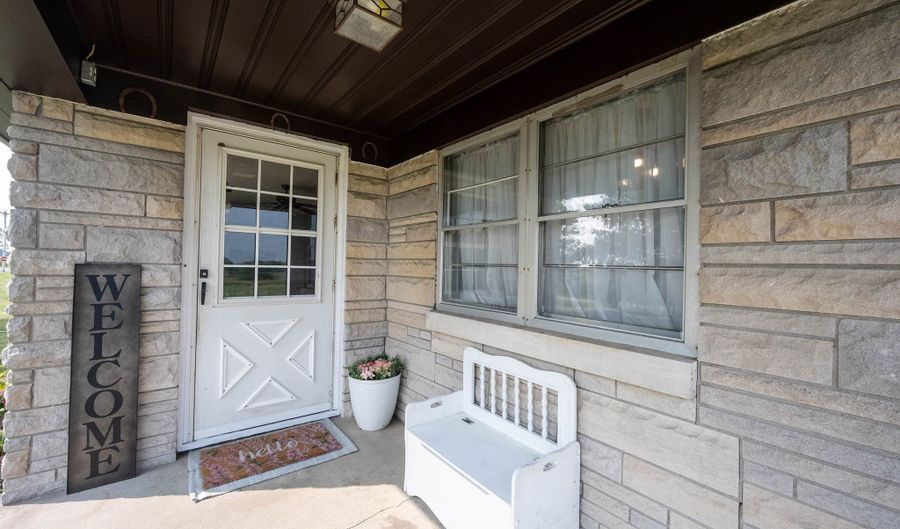 6053 N 800 W, Arlington, IN 46104 - 3 Beds, 1 Bath