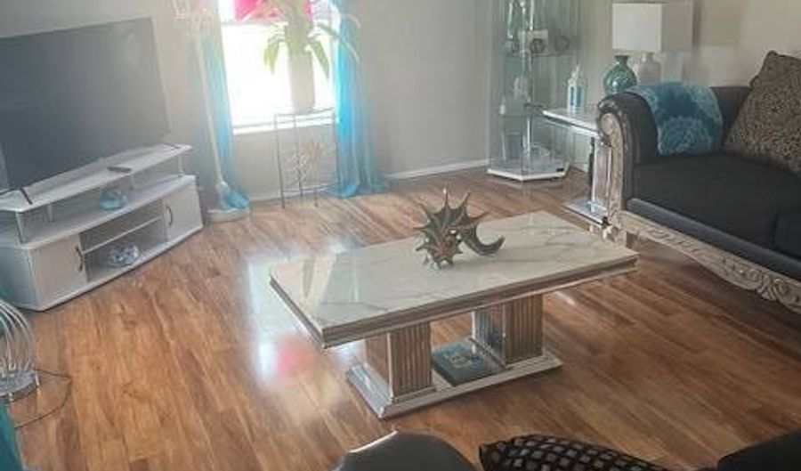 631 Tulip Cir W, Auburndale, FL 33823 - 2 Beds, 2 Bath