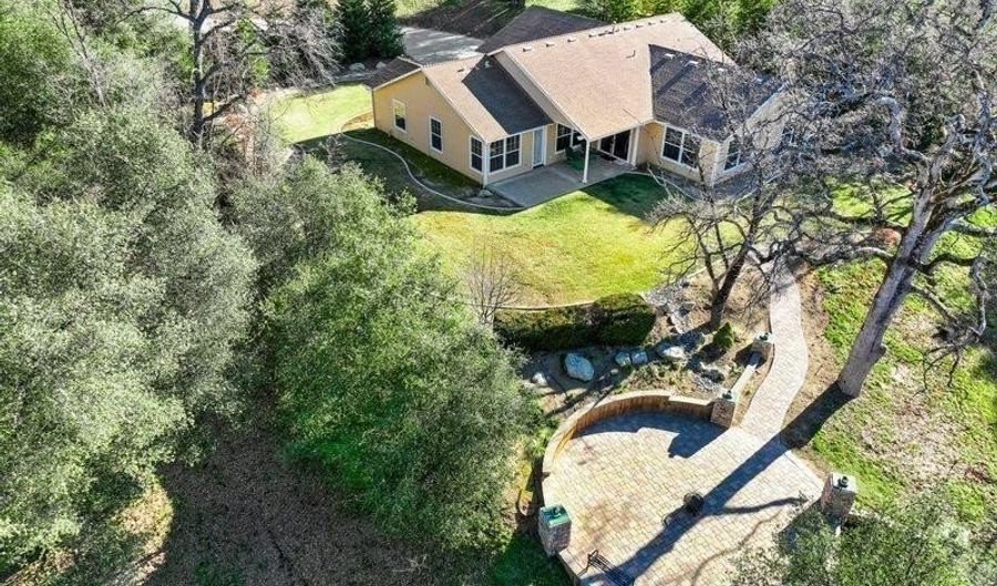 46506 Wallu Ln, Ahwahnee, CA 93601 - 4 Beds, 3 Bath