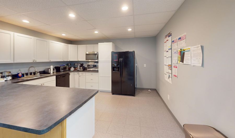 10 Commerce Park N, Bedford, NH 03110 - 0 Beds, 0 Bath