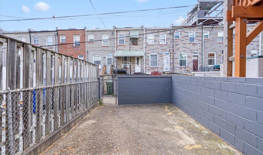 629 S KENWOOD Ave, Baltimore, MD 21224 - 2 Beds, 2 Bath