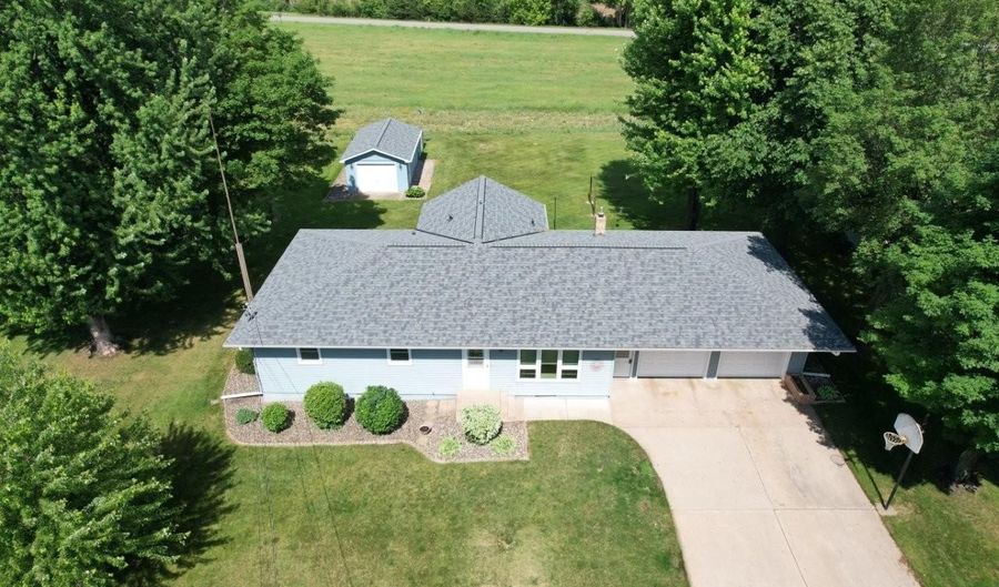 32814 Spunk Tree Cir, Avon, MN 56310 - 3 Beds, 2 Bath