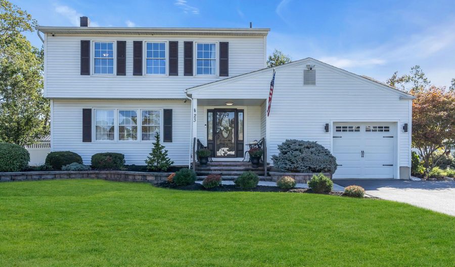 23 Pelican Dr, Bayville, NJ 08721 - 4 Beds, null Bath