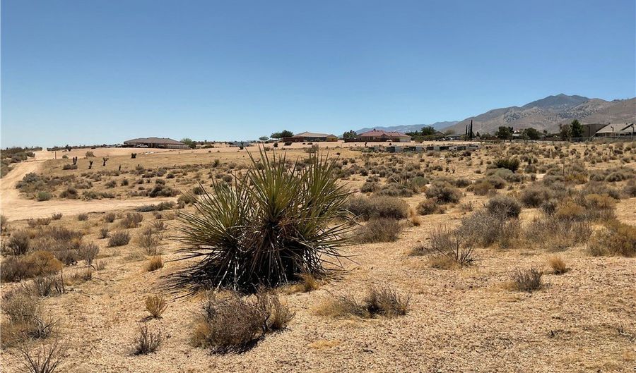 7 Ocotillo Way, Apple Valley, CA 92308 - 0 Beds, 0 Bath