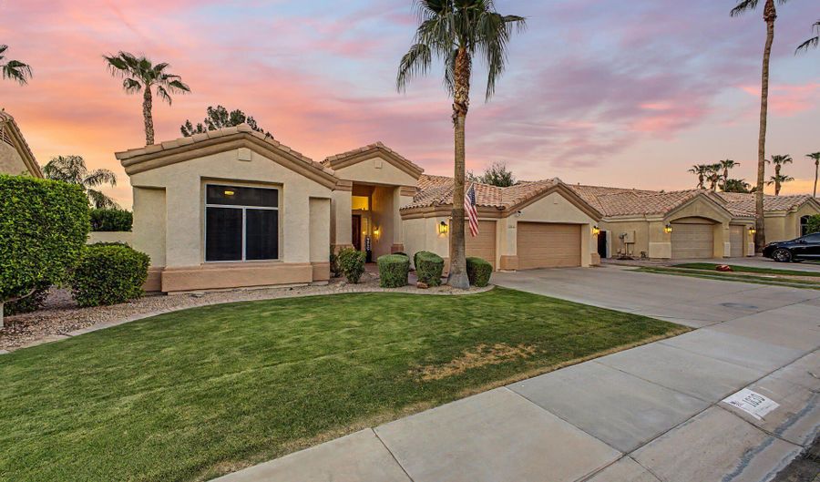 1830 W WISTERIA Dr, Chandler, AZ 85248 - 4 Beds, 2 Bath