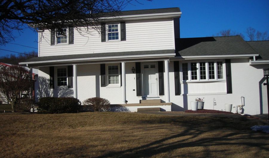 3576 Juniata Gap Rd, Altoona, PA 16601 - 3 Beds, 2 Bath