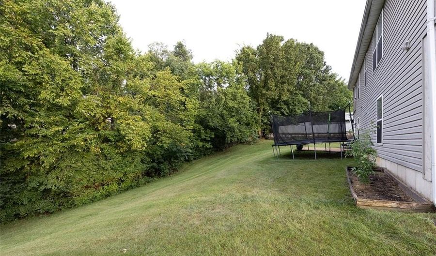 1024 Caleb Dr, Arnold, MO 63010 - 3 Beds, 3 Bath