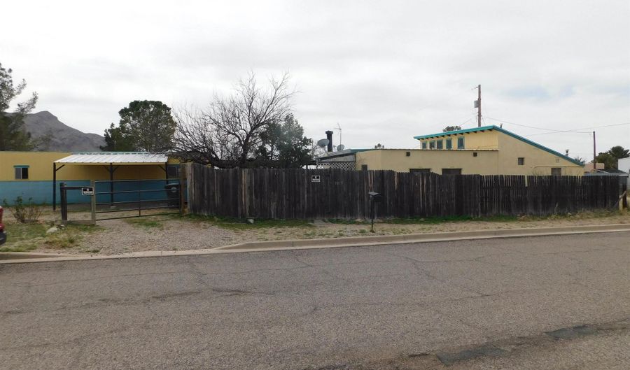 1019 E 6th St, Truth Or Consequences, NM 87901 - 2 Beds, 2 Bath