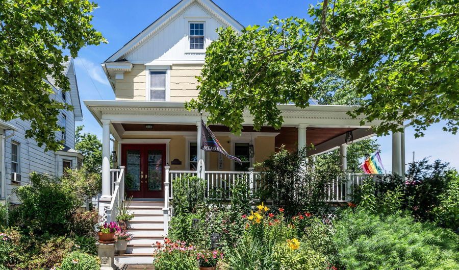 927 Monroe Ave, Asbury Park, NJ 07712 - 4 Beds, 3 Bath