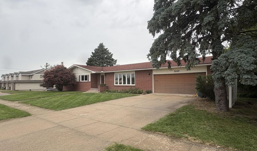 3117 Duff Ave, Ames, IA 50010 - 5 Beds, 3 Bath