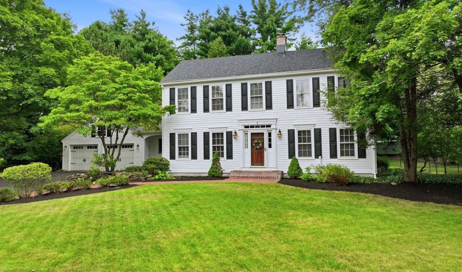 5 Beaver Pond Rd, Albany, NY 12211 - 4 Beds, 3 Bath