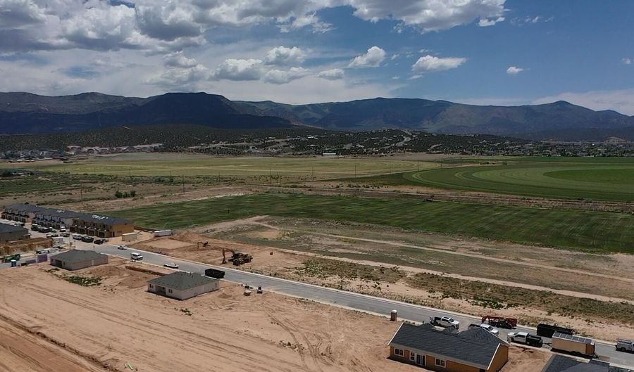 4452 W 75 S, Cedar City, UT 84720 - 3 Beds, 2 Bath