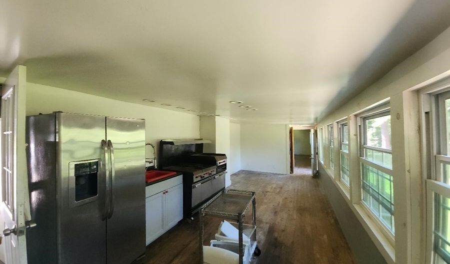 10 Albin Ave, Allenstown, NH 03275 - 2 Beds, 2 Bath