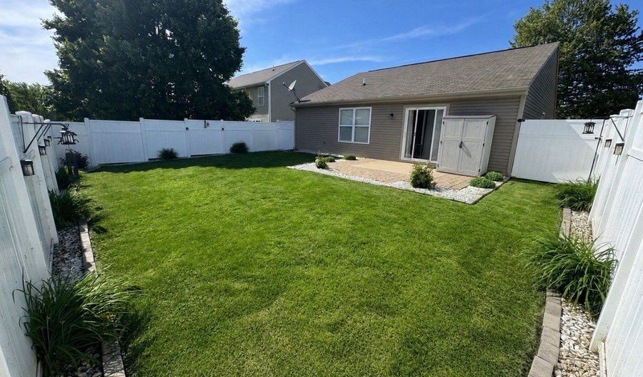 1023 Redrock Dr, Anderson, IN 46013 - 3 Beds, 2 Bath