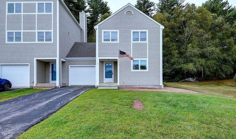 13 Woodlawn Cir, Hopkinton, RI 02832 - 2 Beds, 3 Bath