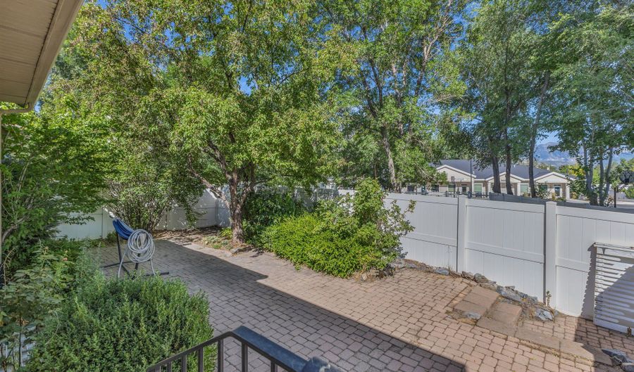 1082 E 370 N, American Fork, UT 84003 - 3 Beds, 3 Bath