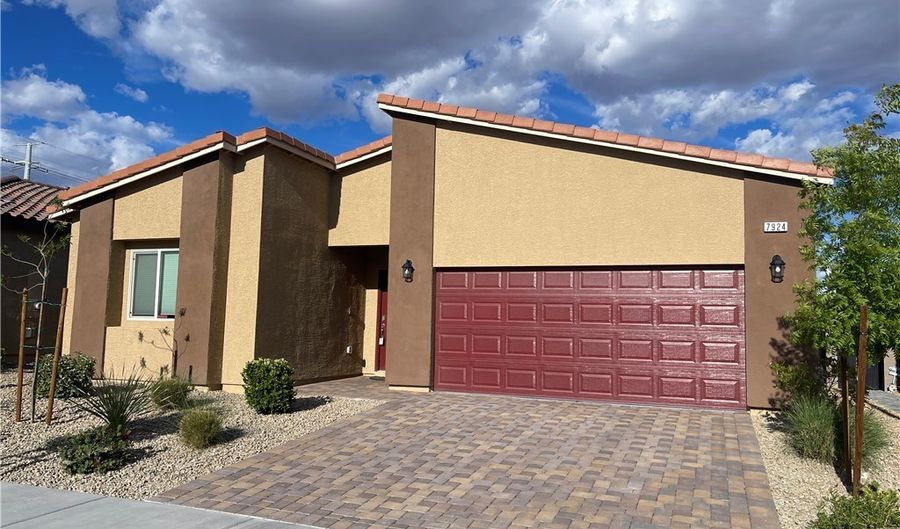 7924 Romulan St, North Las Vegas, NV 89084 - 3 Beds, 2 Bath