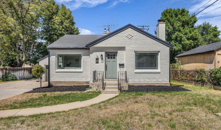 16 W 700 N, Bountiful, UT 84010 - 4 Beds, 2 Bath