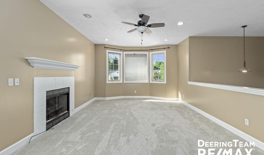5909 Maple Bend Trl, Allendale, MI 49401 - 4 Beds, 3 Bath