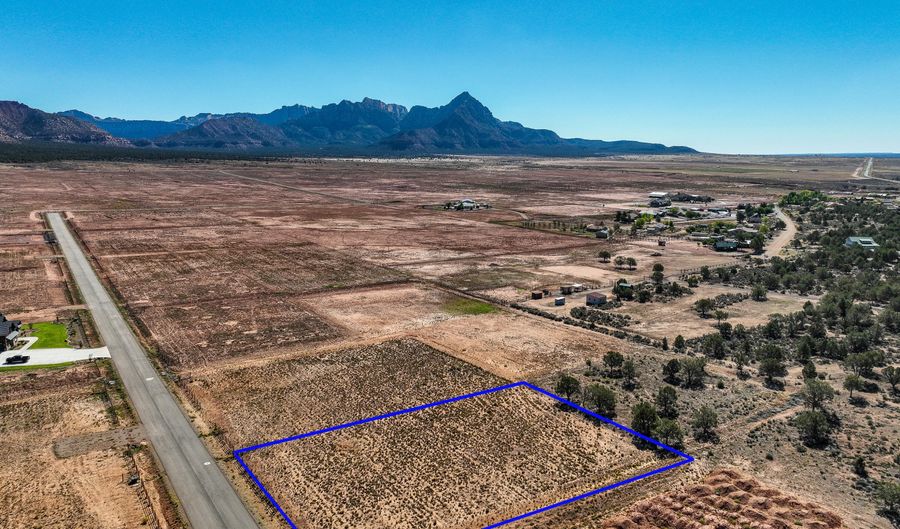 Daybreak Mesa Dr, Apple Valley, UT 84737 - 0 Beds, 0 Bath