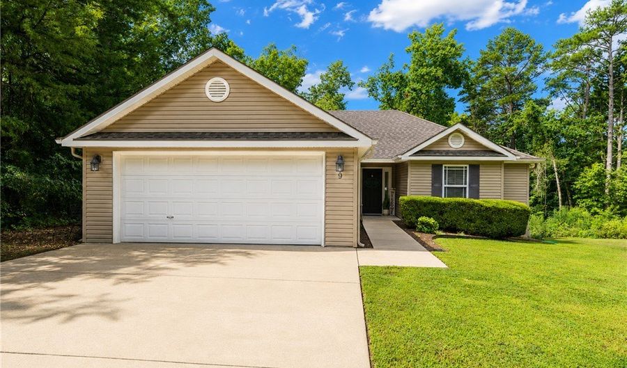 9 Pitchford Ln, Bella Vista, AR 72714 - 3 Beds, 2 Bath